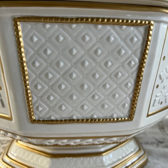 Stunning Fitz & Floyd 'Snowy Woods' Covered Soup Tureen - Picture 8 of 16